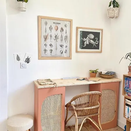 Maison Familiale: Plages, Vieux Port Et Ile De Re La Rochelle (Charente-Maritime)